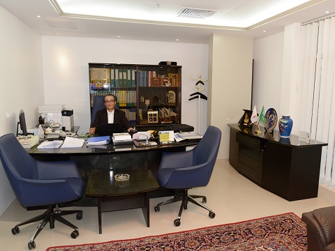 アルコバール事務所3